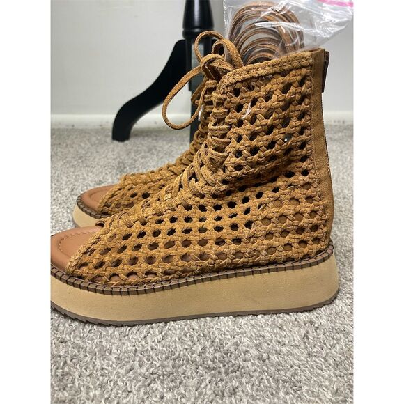 NWOB Free People Luca Lace Up Sandals Size 8 Color Tan $178 SOLD OUT "flaws" - Picture 6 of 11